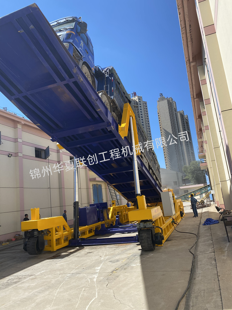 液壓翻板 后翻卸車機1.jpg